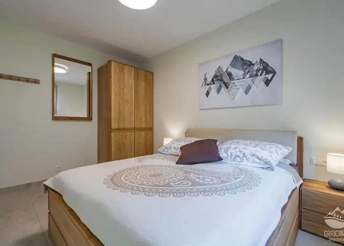 Grajcarek 아파트 야보르키